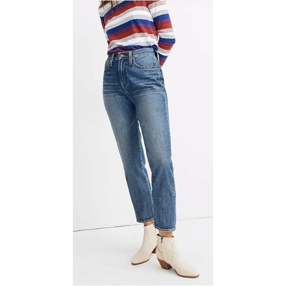 Madewell Straight-Leg Jeans in Medium Blue
